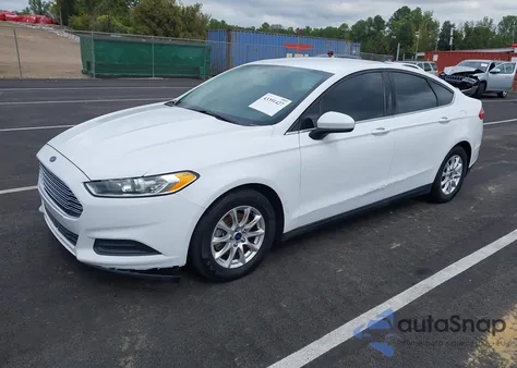 2016 Ford Fusion S из США, поврежденный, VIN 3FA6P0G72GR227666